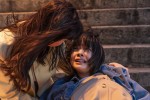 映画『空に住む』に出演する（左から）多部未華子、岸井ゆきの