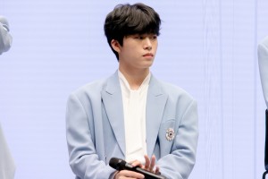 JO1 1stアルバム発売＆初のオンライン単独ライブ開催決定 概要発表＆取材会に登場した木全翔也