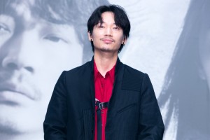 映画『ドクター・デスの遺産－BLACK FILE－』プレミアイベントに登場した綾野剛