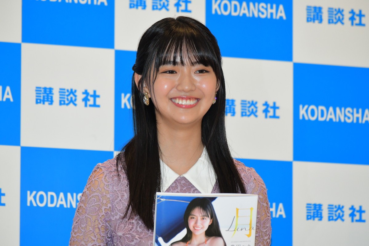 「ミスマガ2020」グランプリは新井遥！ 豊田ルナも祝福