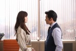 月9ドラマ『SUITS／スーツ2』第15話に出演する（左から）観月ありさ、織田裕二