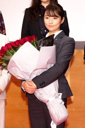 ドラマ『七人の秘書』制作発表記者会見に登場した木村文乃