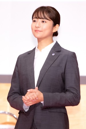 ドラマ『七人の秘書』制作発表記者会見に登場した木村文乃