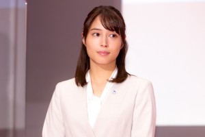 ドラマ『七人の秘書』制作発表記者会見に登場した広瀬アリス