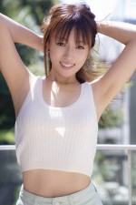 【写真】深田恭子、うるわしのタンクトップ姿 “健康美”グラビアで美ボディ披露