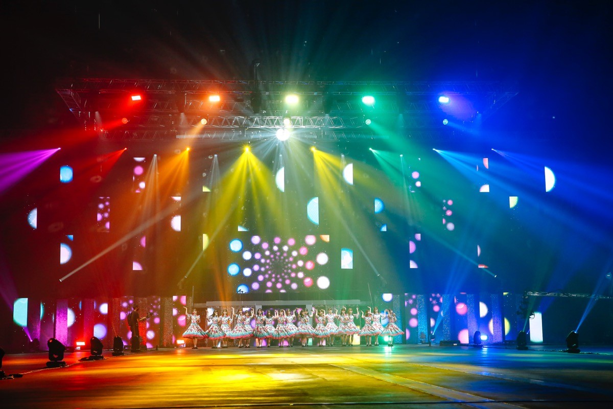 日向坂46、朗読劇＆ファッションショーありのスペシャルイベント　5万人を魅了