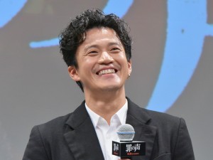 映画『罪の声』公開直前イベントに登場した小栗旬