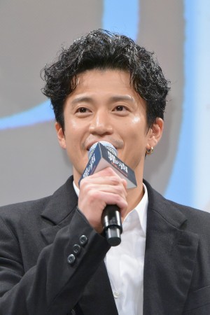 映画『罪の声』公開直前イベントに登場した小栗旬