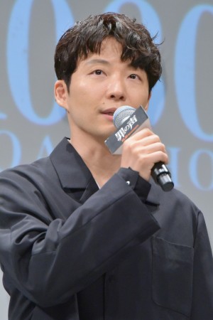 映画『罪の声』公開直前イベントに登場した星野源
