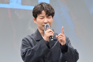 映画『罪の声』公開直前イベントに登場した星野源