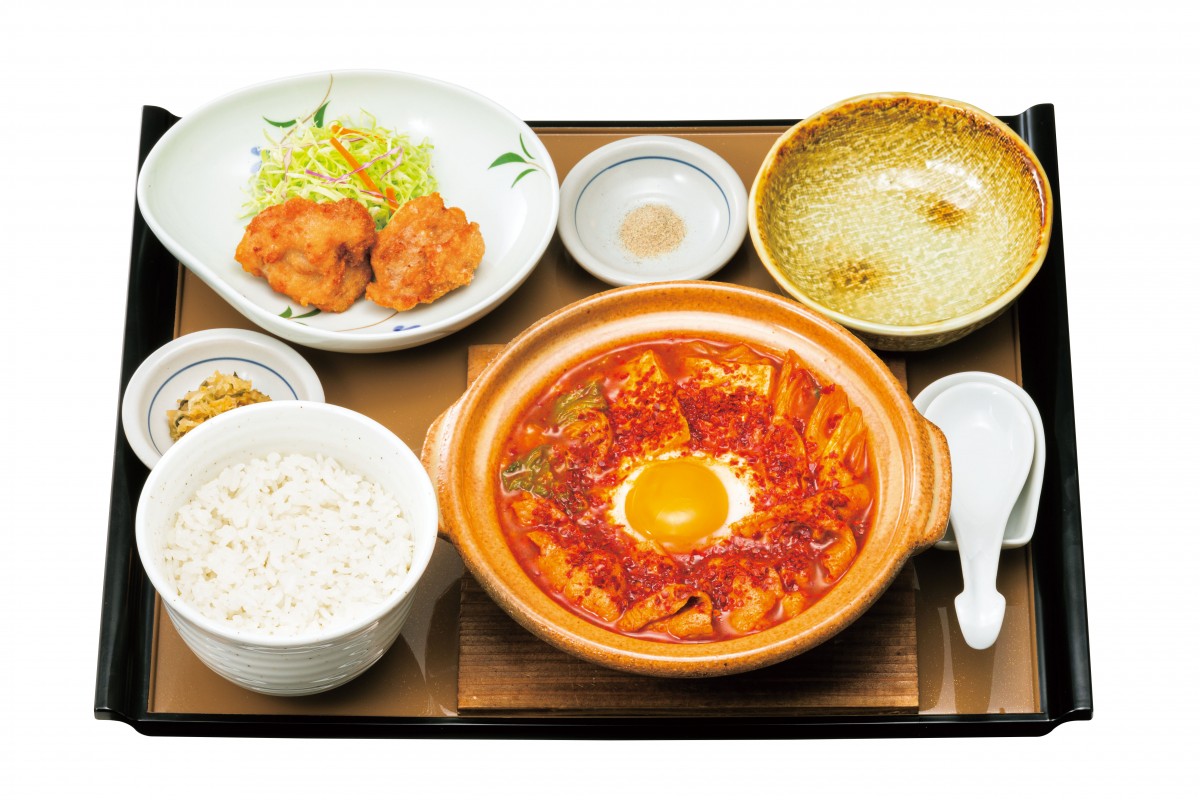 やよい軒、1日分の野菜の半分が摂れる鍋シリーズ第2弾登場！
