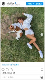 ローラ、鍛え上げられたプロポーションを披露　※「ローラ」インスタグラム	