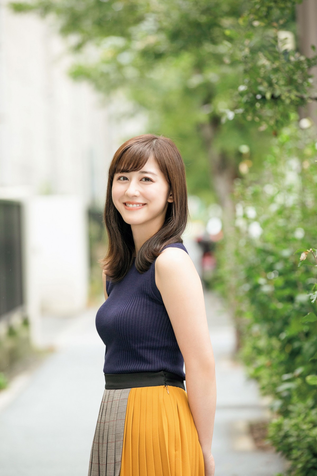 深田恭子37歳 “現在進行系のかわいさ” ピンクのタンクトップで健康美を表現