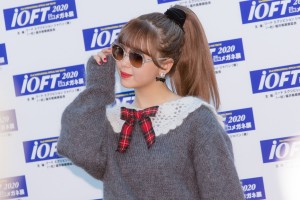 第33回 日本 メガネ ベストドレッサー賞 写真撮影会に登場した藤田ニコル