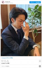 中村倫也、クールに決めるオフショット　※ドラマ『この恋あたためますか』公式インスタグラム