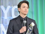 「東京ドラマアウォード 2020」主演男優賞を受賞した生田斗真