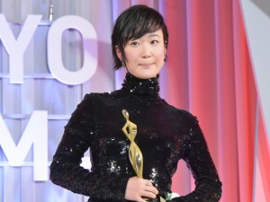 「東京ドラマアウォード 2020」主演女優賞を受賞した黒木華