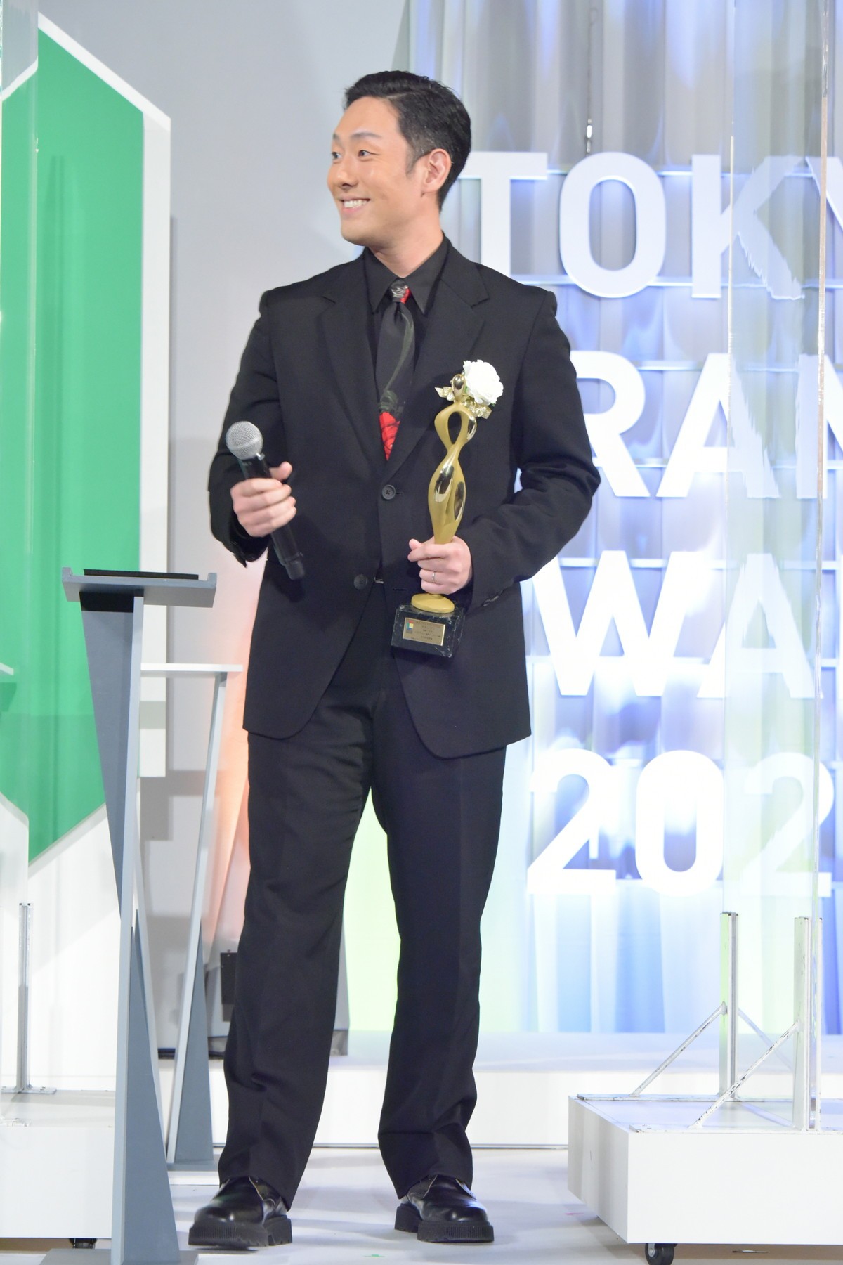 ＜ドラマアウォード2020＞佐藤健『恋つづ』胸キュン演技で助演男優賞受賞！