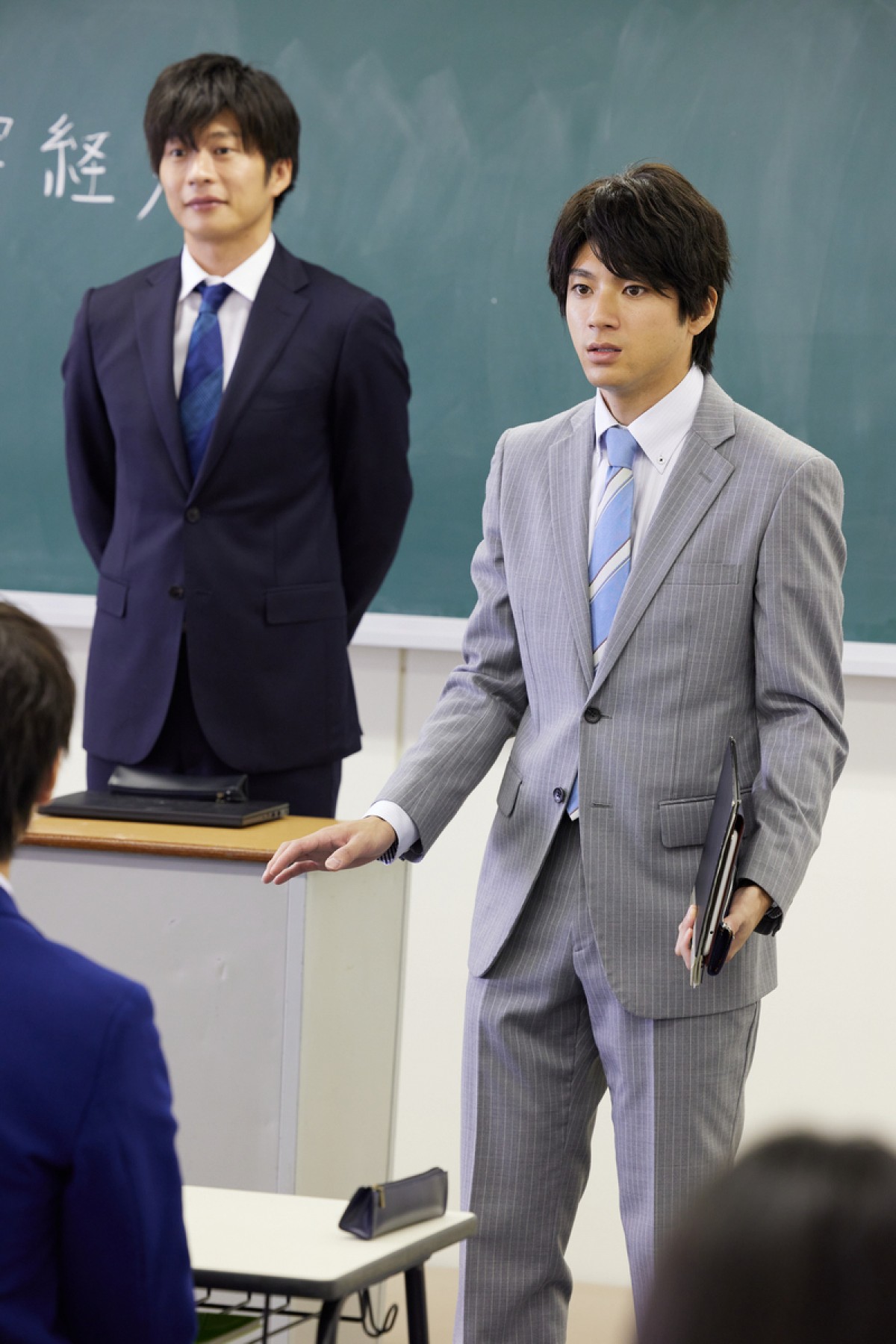 今夜スタート『先生を消す方程式。』 田中圭が“笑顔の教師” 問題児たちとの対決始まる