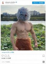 嘴平伊之助のコスプレを披露したなかやまきんに君 ※「なかやまきんに君」インスタグラム