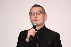 映画『罪の声』初日舞台あいさつに登壇した土井裕泰監督