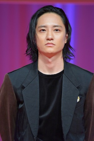 「第33回東京国際映画祭」オープニングセレモニーに出席した藤原季節