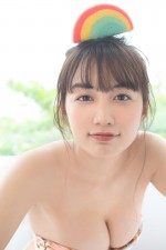 【写真】“現役女子高生モデル”黒木ひかり、開放的なビキニ姿を披露