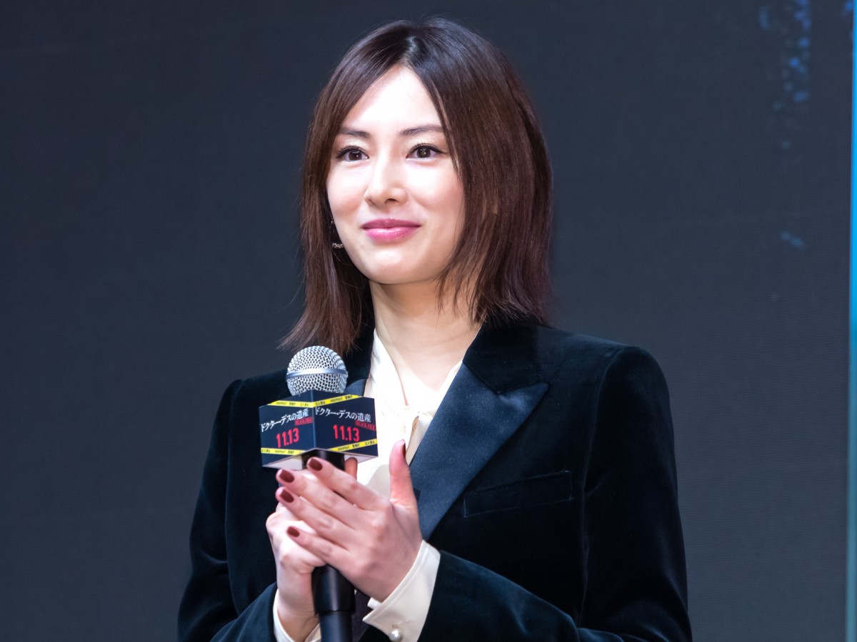 北川景子、出産後初の公の場　祝福に笑顔「ありがとうございます」