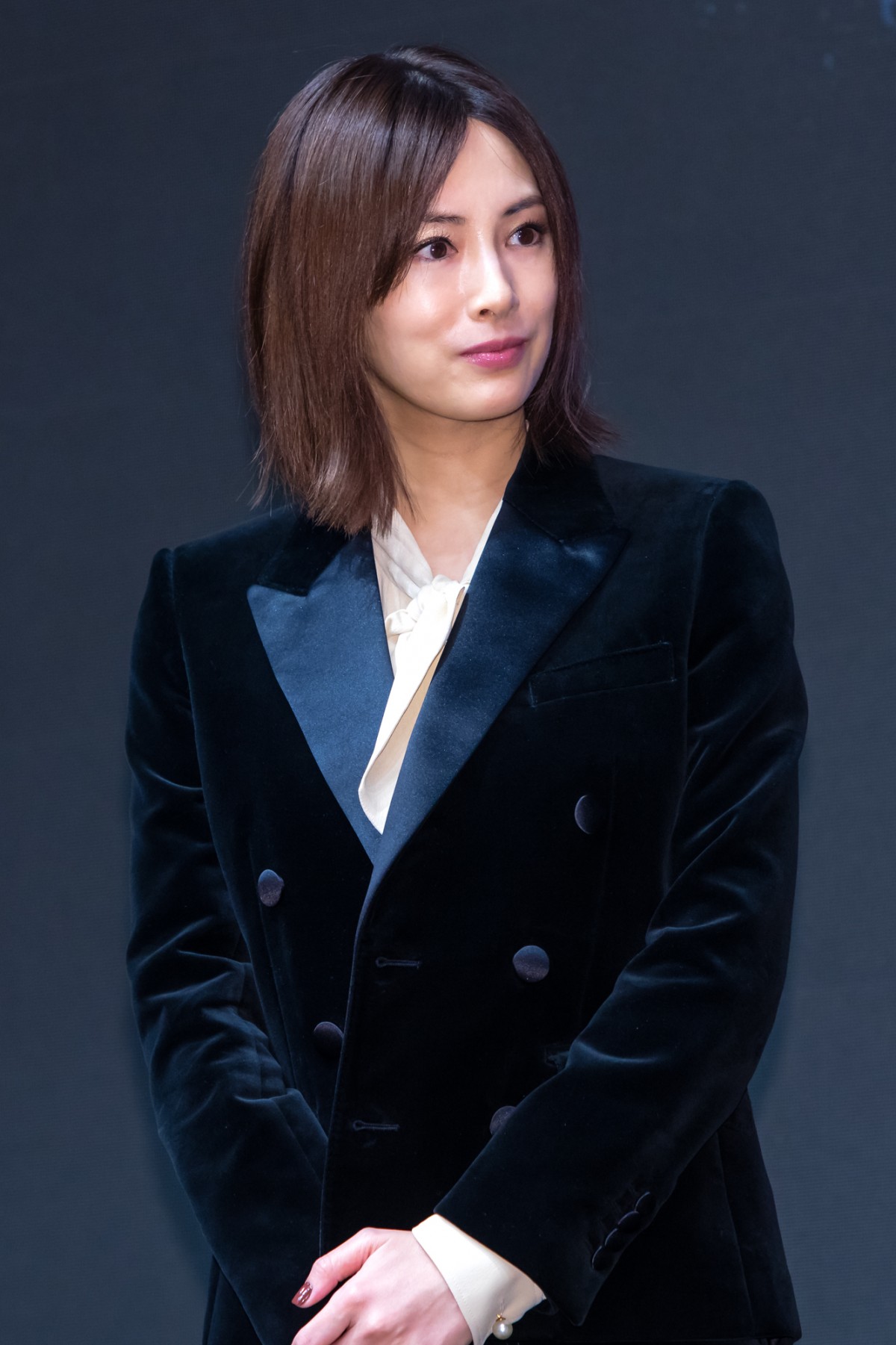 北川景子、出産後初の公の場　祝福に笑顔「ありがとうございます」