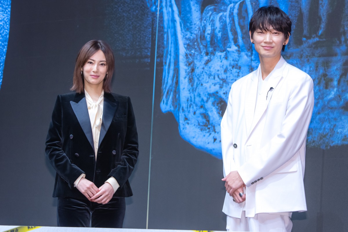 北川景子、出産後初の公の場　祝福に笑顔「ありがとうございます」