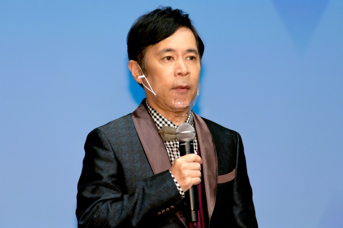 岡村隆史、結婚発表後初の公の場　祝福にはにかみ「幸せです」