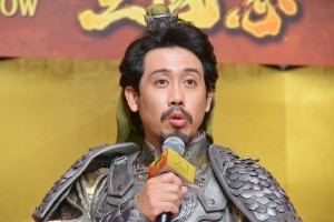 映画『新解釈・三國志』新解釈・完成報告会見に登場した大泉洋