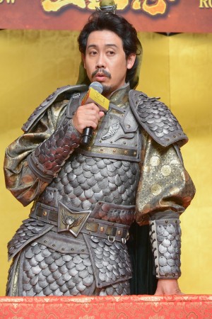 映画『新解釈・三國志』新解釈・完成報告会見に登場した大泉洋