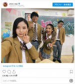 ゆきぽよ、朝日奈央、ミキの制服ショット　※「ゆきぽよ」インスタグラム