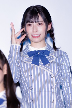 日向坂46ドキュメンタリー映画『3年目のデビュー』舞台あいさつに登場した東村芽依