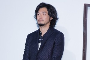 映画『おらおらでひとりいぐも』初日舞台あいさつに登場した青木崇高