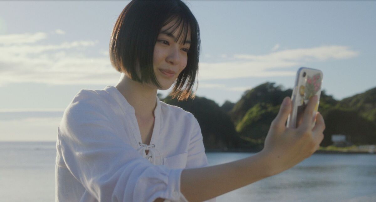 YOASOBIの主題歌が彩る映画『たぶん』、3組の男女の切ない別れと新しい一歩を映し出す場面写真解禁