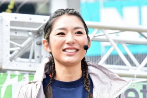 「トークライブ＆バレトンレッスン」に登場した初代“バチェロレッテ”福田萌子