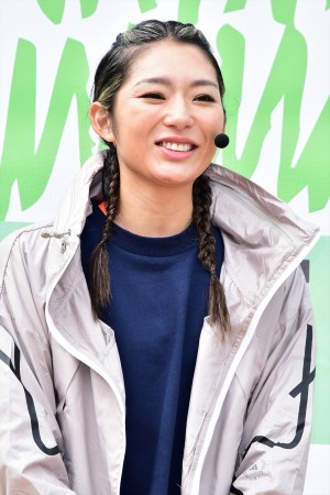 「トークライブ＆バレトンレッスン」に登場した初代“バチェロレッテ”福田萌子