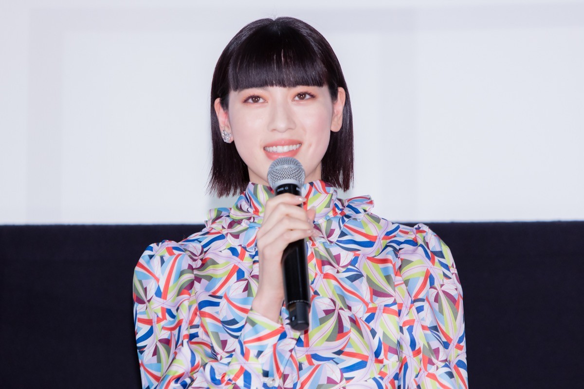 三吉彩花、黒木瞳は「お母さんのようなお姉さんのような感覚」