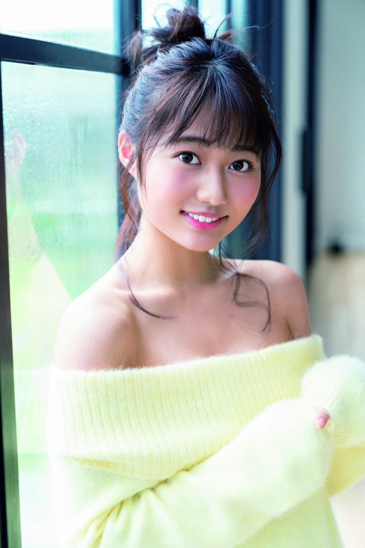 “日本一の女子大生”西脇萌20歳、人生初グラビアで“日本一”の笑顔
