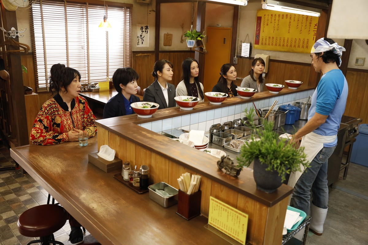 『七人の秘書』第4話 “不二子”菜々緒、激怒 “盗撮”警視正にオトリ作戦