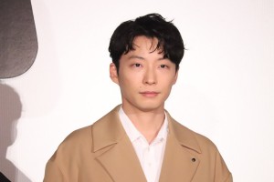 映画『罪の声』大ヒット舞台あいさつに登場した星野源