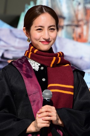 ＜ハリー・ポッター 魔法ワールドのクリスマス at LAZONA＞オープニングイベントに登場した堀田茜