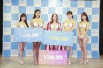 『グラビアネクスト 2020』授賞式での（左から）橋本杏奈（審査員特別賞）、モラレスしれな（準グランプリ）、冨樫真凛（グランプリ＆ミクチャ賞）、新海まき（審査員特別賞）、新田空（審査員特別賞）