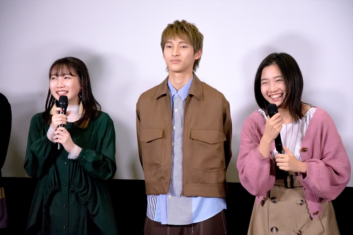 YOASOBI・ikura、親友・小野莉奈の“仕事の顔”を見て感動「うるうるしてました」