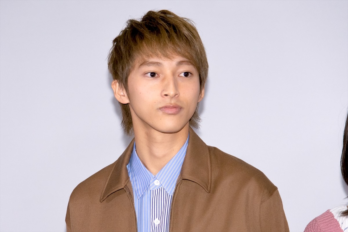 YOASOBI・ikura、親友・小野莉奈の“仕事の顔”を見て感動「うるうるしてました」