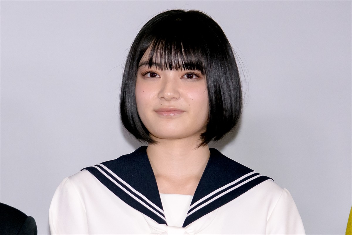 YOASOBI・ikura、親友・小野莉奈の“仕事の顔”を見て感動「うるうるしてました」