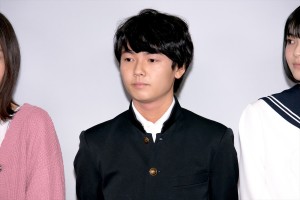 映画『たぶん』公開記念舞台あいさつに登壇した寄川歌太