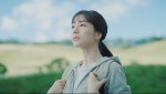 OCN モバイル ONEの新WEB CM「新しい生き方に、のりかえよう。高原」篇に出演する田中みな実